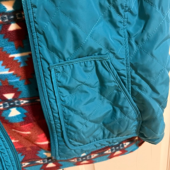 Ariat Dilon Reversible Insulated Vest color Teal size small - Picture 8 of 13